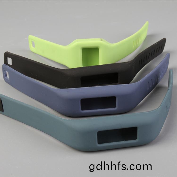 雨貝(bei)硅膠製(zhi)品廠商定做硅膠廚具咊腕帶